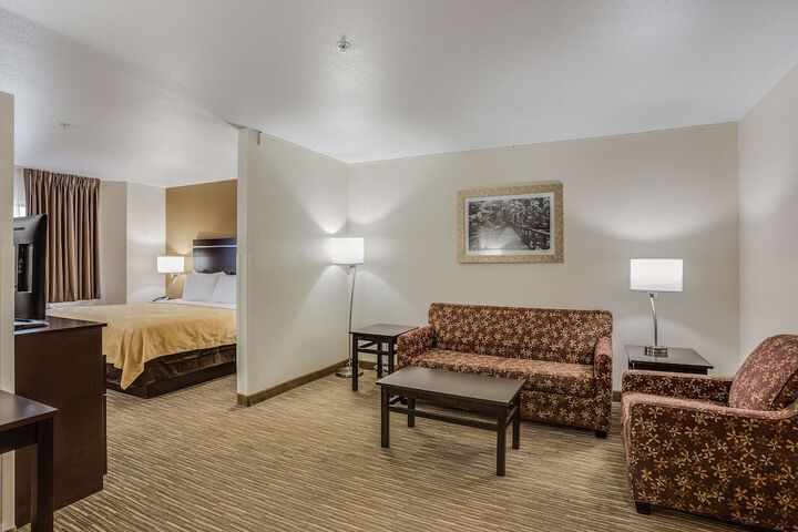 Room 28 of 53