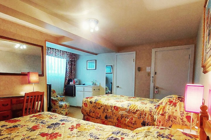Room 54 of 71