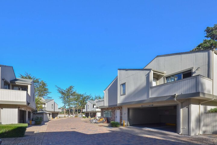 Best Western The Inn & Suites Pacific Grove