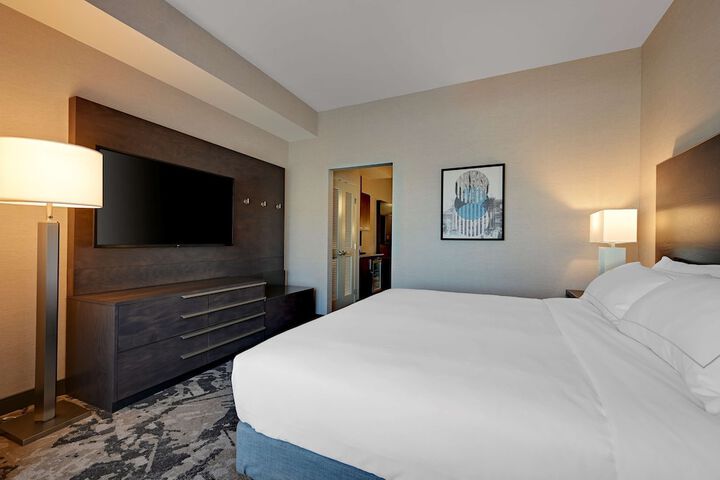 Room 14 of 50