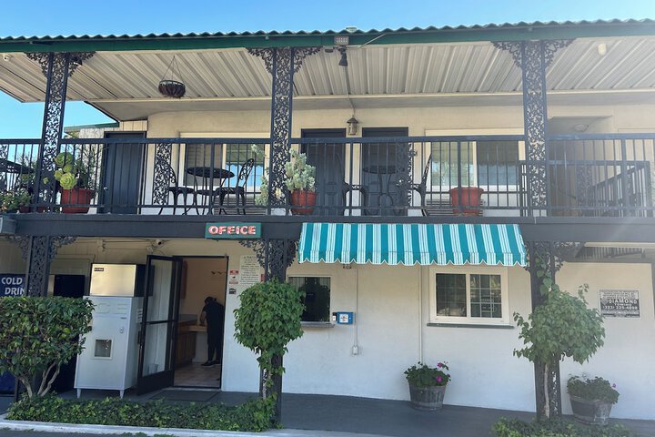Hotel 3 of 28