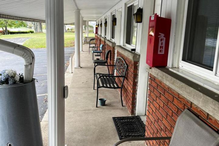 Hopwood Motel