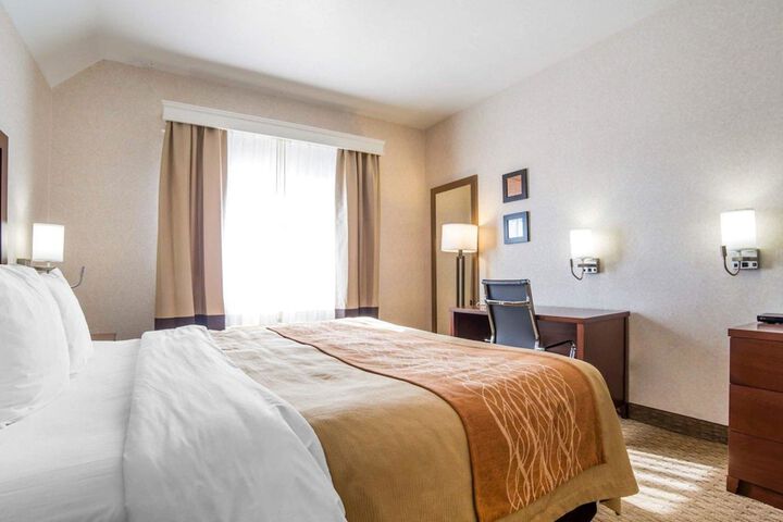 Room 10 of 26