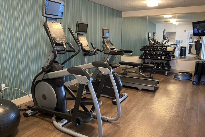 Holiday Inn Express Hotel & Suites Indianapolis North Carmel by IHG