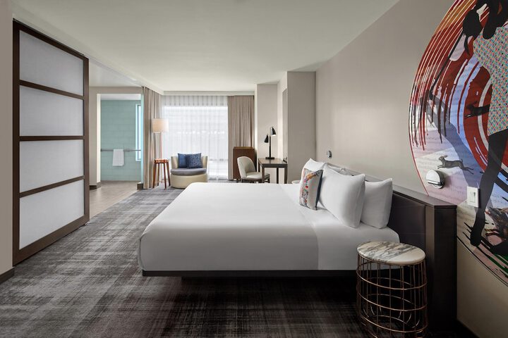 Room 51 of 150