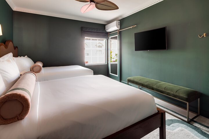 Room 60 of 116