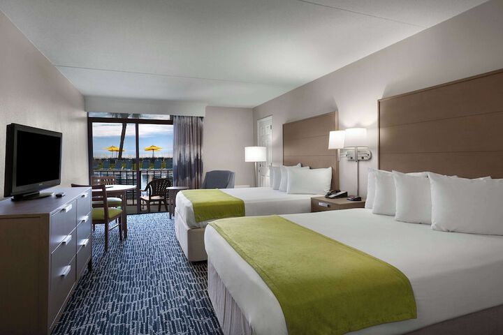 Dayton House Resort BW Signature Collection