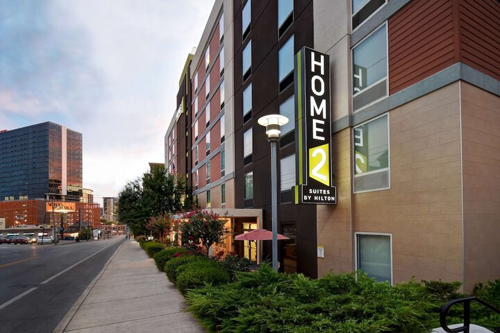 Hotel 5 of 50