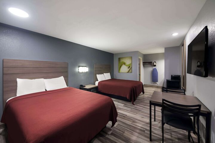Room 17 of 31