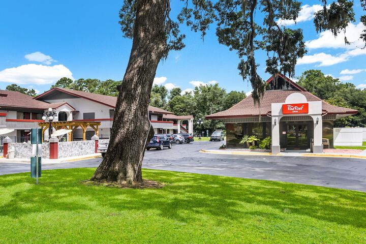 Hotel 4 of 34