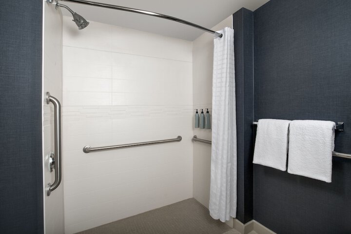 Room 19 of 53