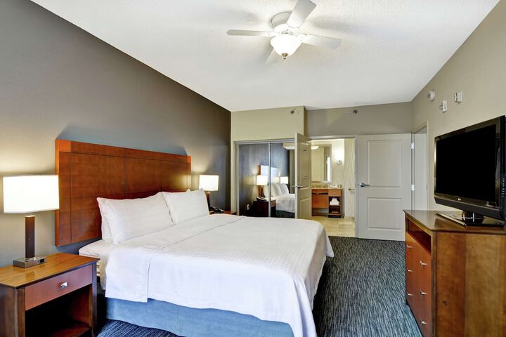 Room 25 of 49