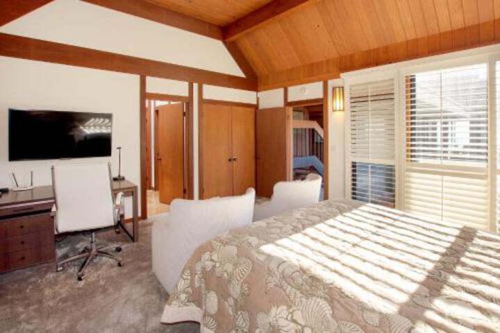 770 Via Gaviota Home
