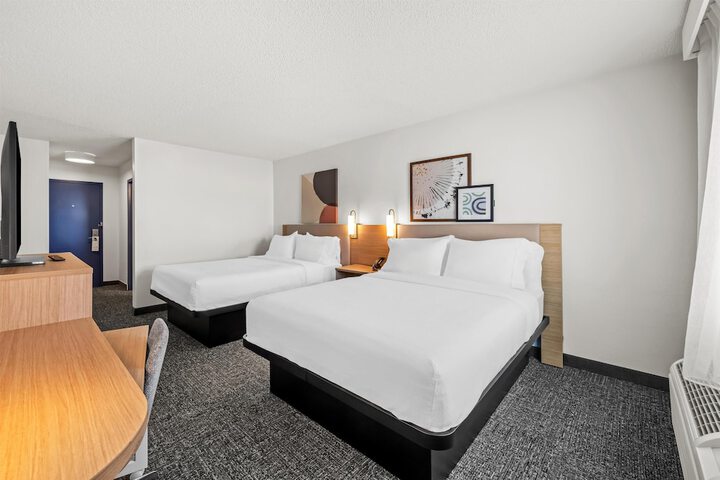 Spark by Hilton Cleveland Beachwood