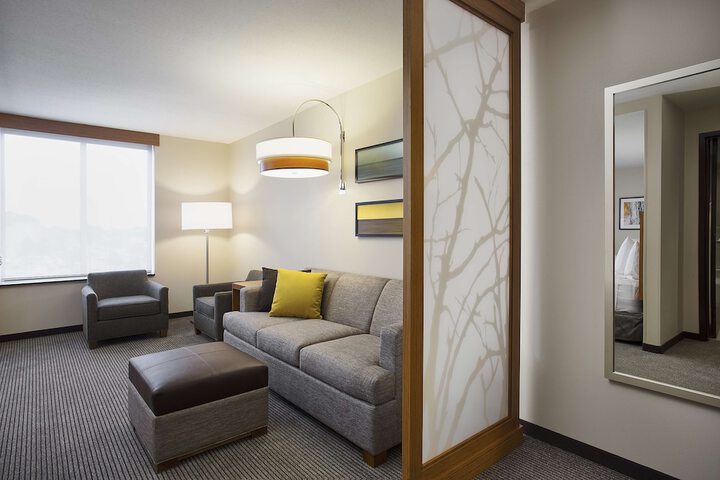 Room 15 of 36