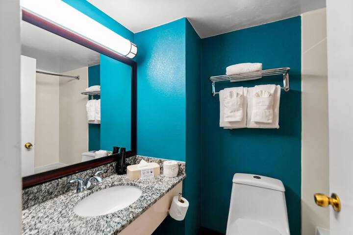 Clarion Inn Falls Church - Arlington