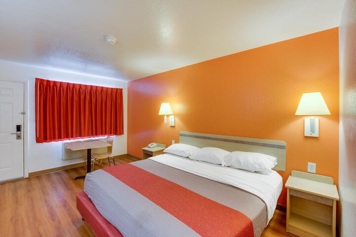 Motel 6 Columbus OH - West