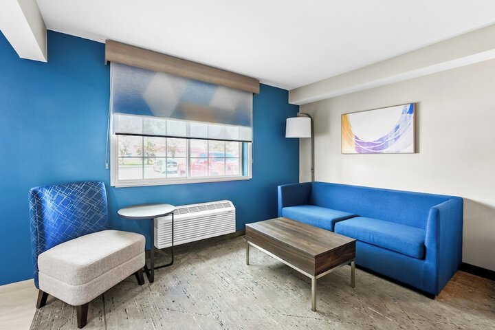 Holiday Inn Express Hotel & Suites Wabash by IHG