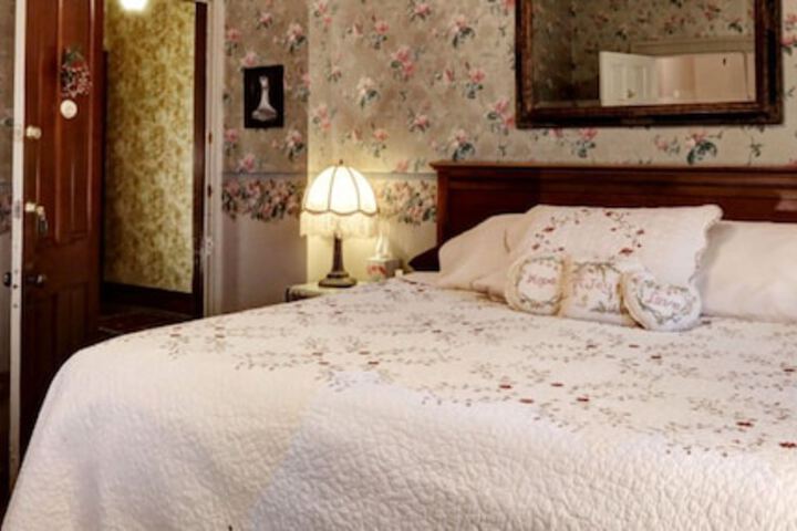 Room 42 of 46