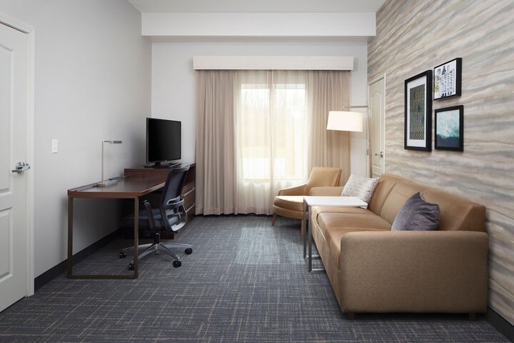 Room 33 of 51