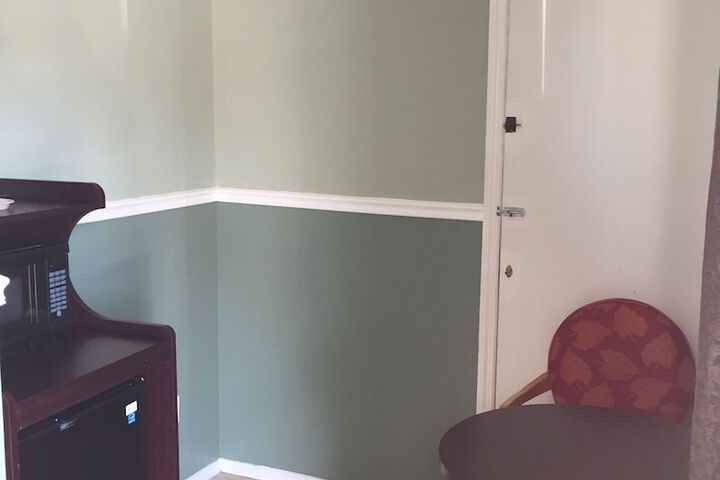 Room 17 of 19