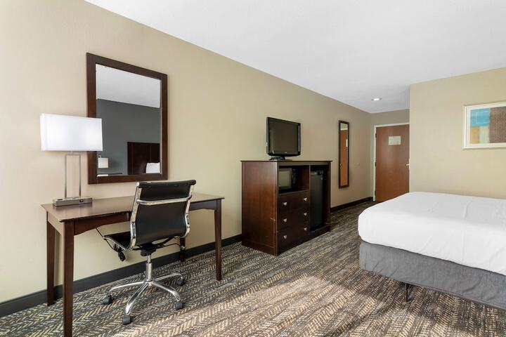 Room 17 of 22