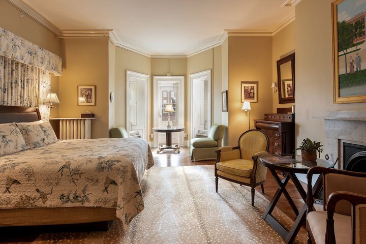 Room 18 of 23