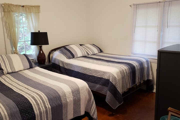 Room 142 of 215