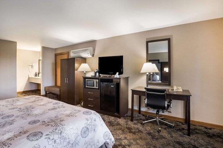 Room 22 of 43