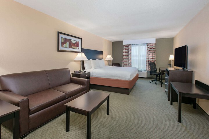 Room 30 of 44