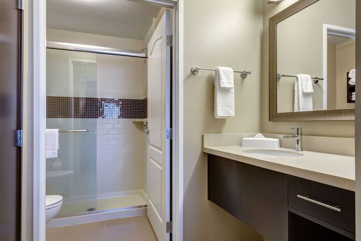 Staybridge Suites St. Louis - Westport by IHG