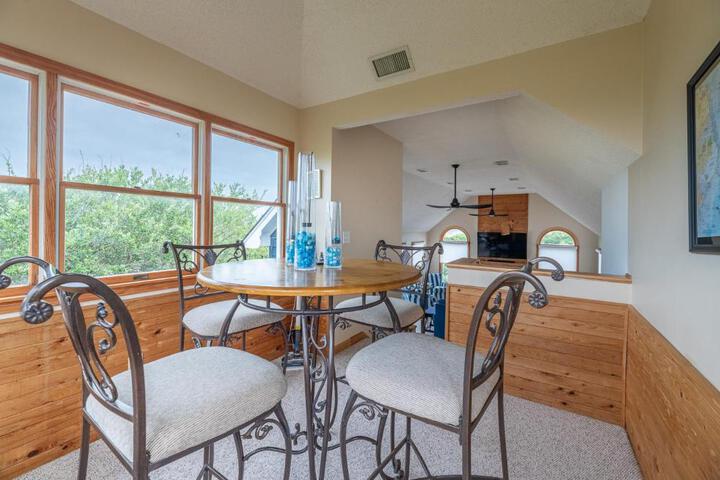 Climate Change - Duck Sea Tern, Oceanside, 280 Yds to Beach, Pool, Hot Tub, Pets OK