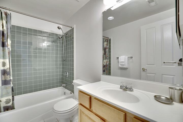 Room 15 of 19