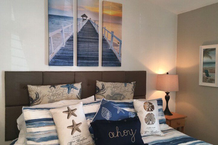 Blue Oceans Paradise
