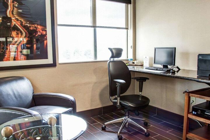 Business Center 29 of 29