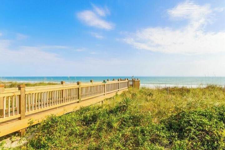Tournesol by Topsail Realty