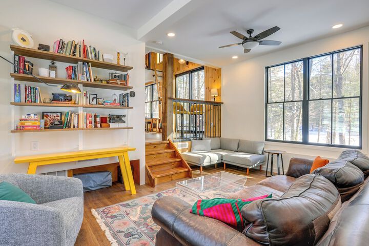 Waterfront Studio w / Loft & Dock Near Narrowsburg!