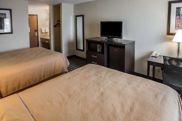 Room 20 of 28