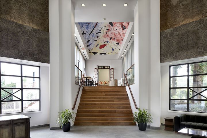 Hotel Interior 28 of 91