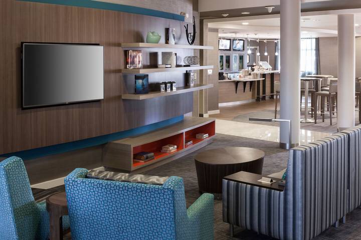 Hotel Interior 13 of 34