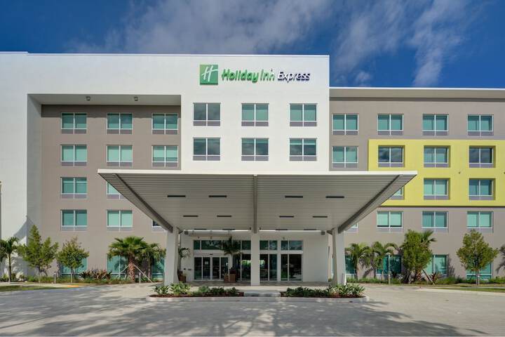 Holiday Inn Express Doral Miami by IHG