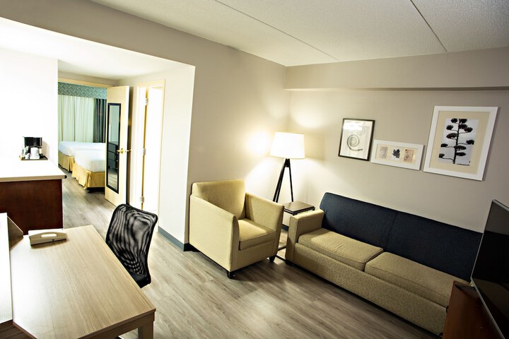 Country Inn & Suites by Radisson Harrisburg West Mechanicsburg