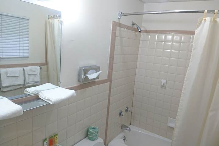 Heritage Inn