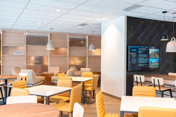 Fairfield Inn & Suites by Marriott Fair Oaks Farms