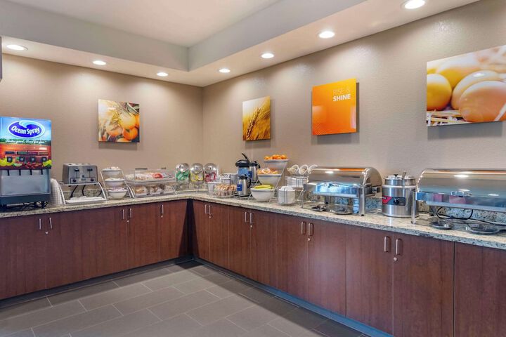 Comfort Suites Helena Airport