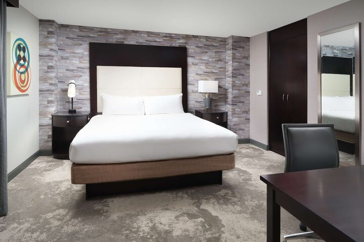 Room 13 of 50