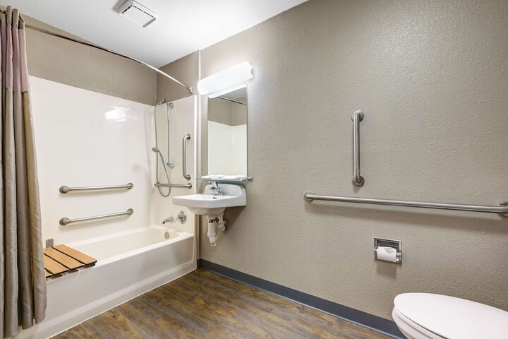 Motel 6 Kirkland WA - North Kirkland