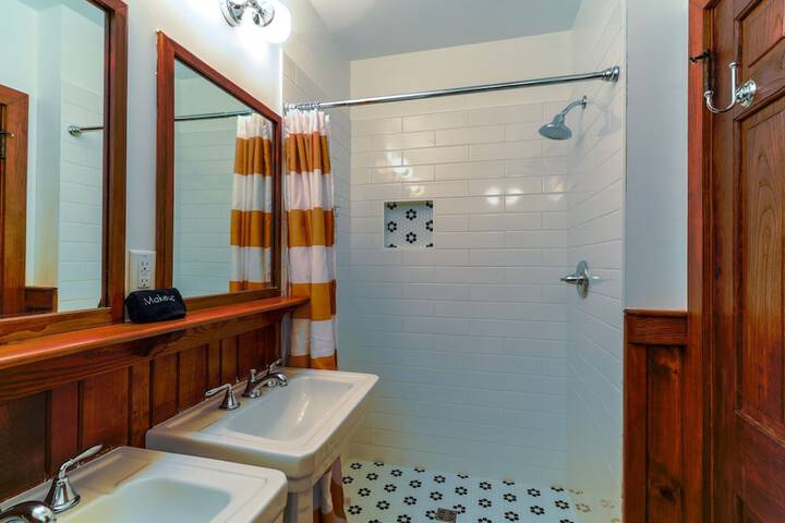 The Lodge on Lake Lure