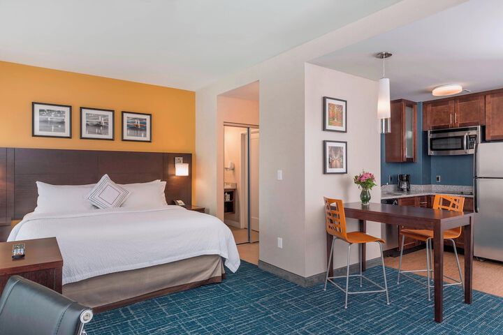 Residence Inn by Marriott Boston Back Bay / Fenway