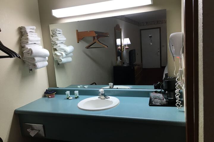 Room 19 of 40